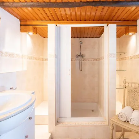 Casa Carina Bed & Breakfast *